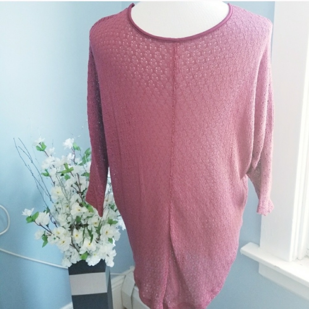 Red Sheer Textured Knit Layering Top - Picture 3 of 3